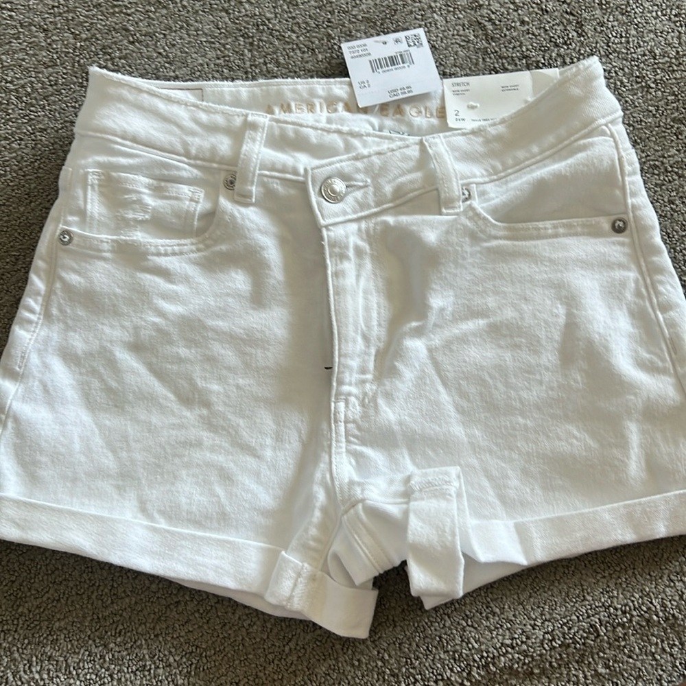 NWT AE mom short